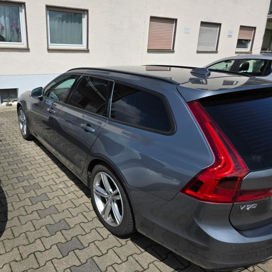 VOLVO V60 — przyciemnienie 30%
