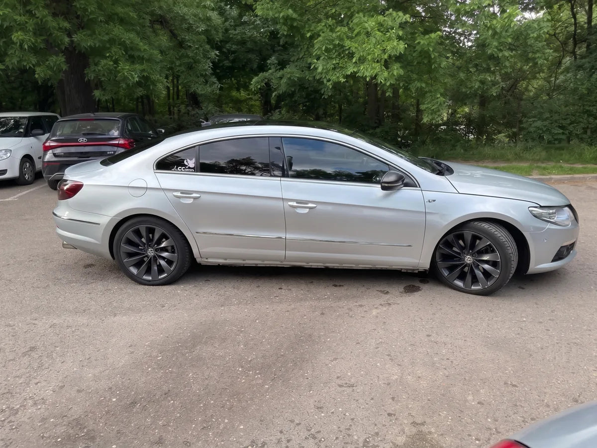 VW Passat CC z panelami przód 30%